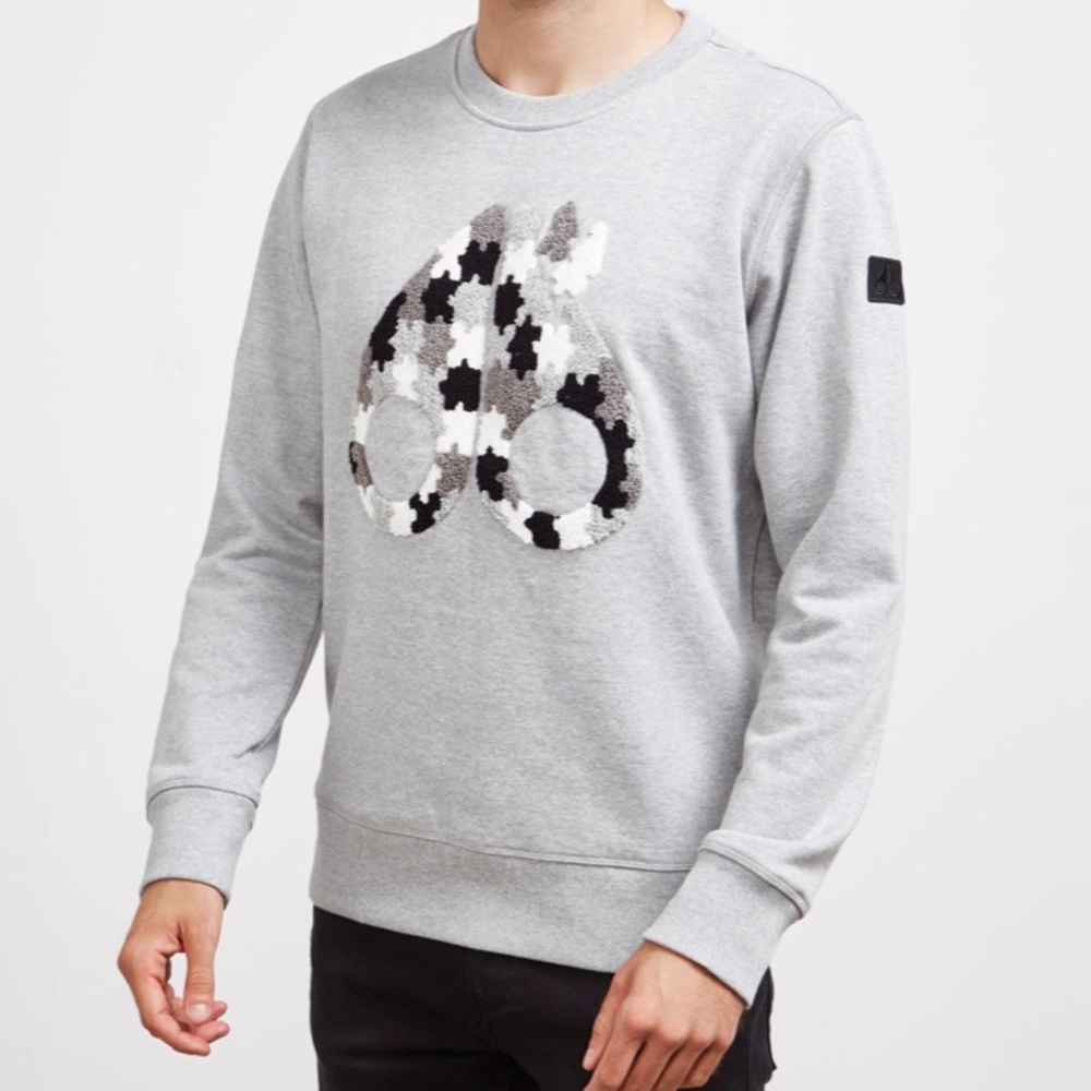 NWT Moose knuckles LOGO sweatshirt